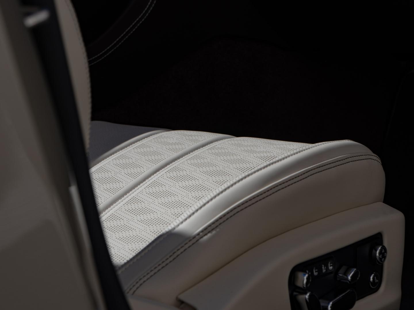 Image BENTLEY CONTINENTAL GTC Speed V8 4.0 Hybrid 780ch