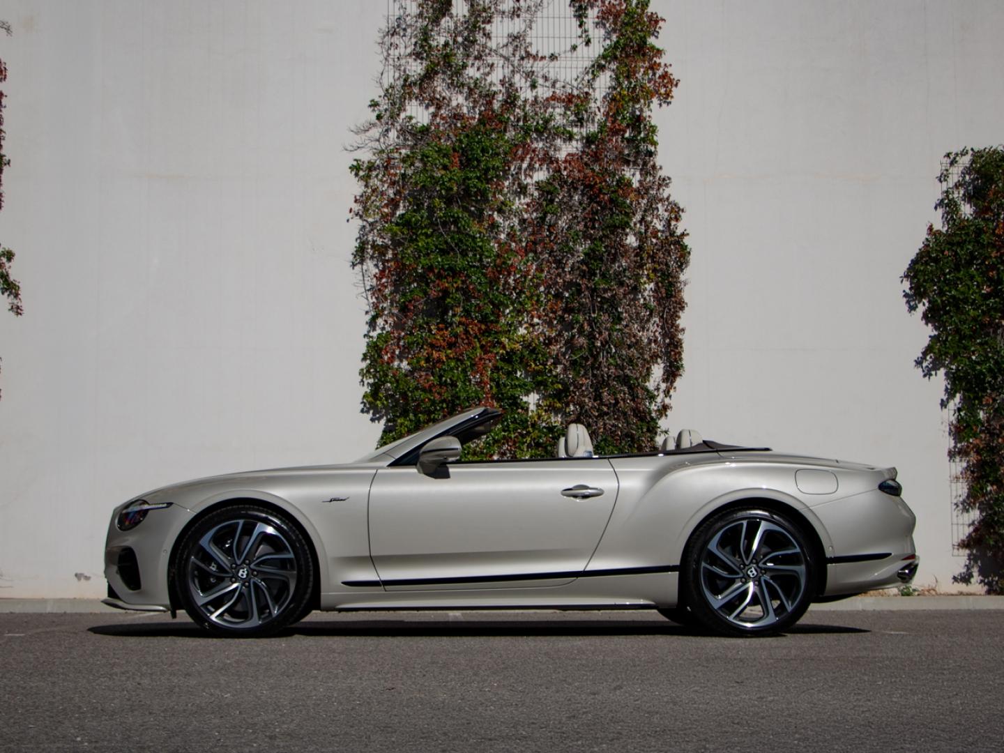 Image BENTLEY CONTINENTAL GTC Speed V8 4.0 Hybrid 780ch