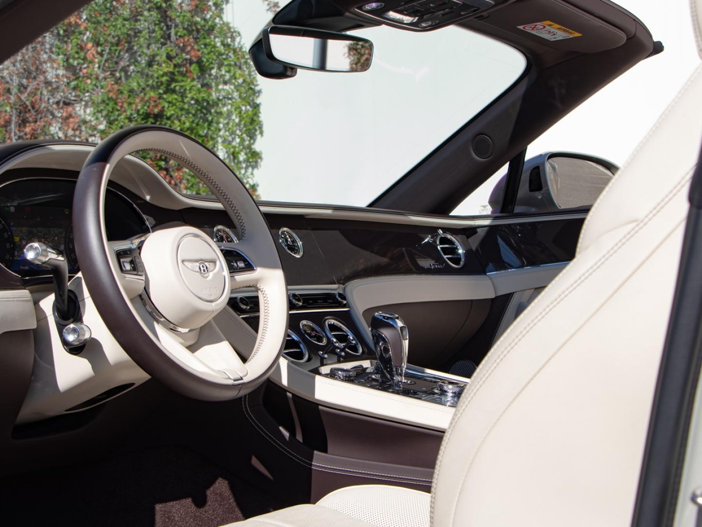 Image BENTLEY CONTINENTAL GTC Speed V8 4.0 Hybrid 780ch