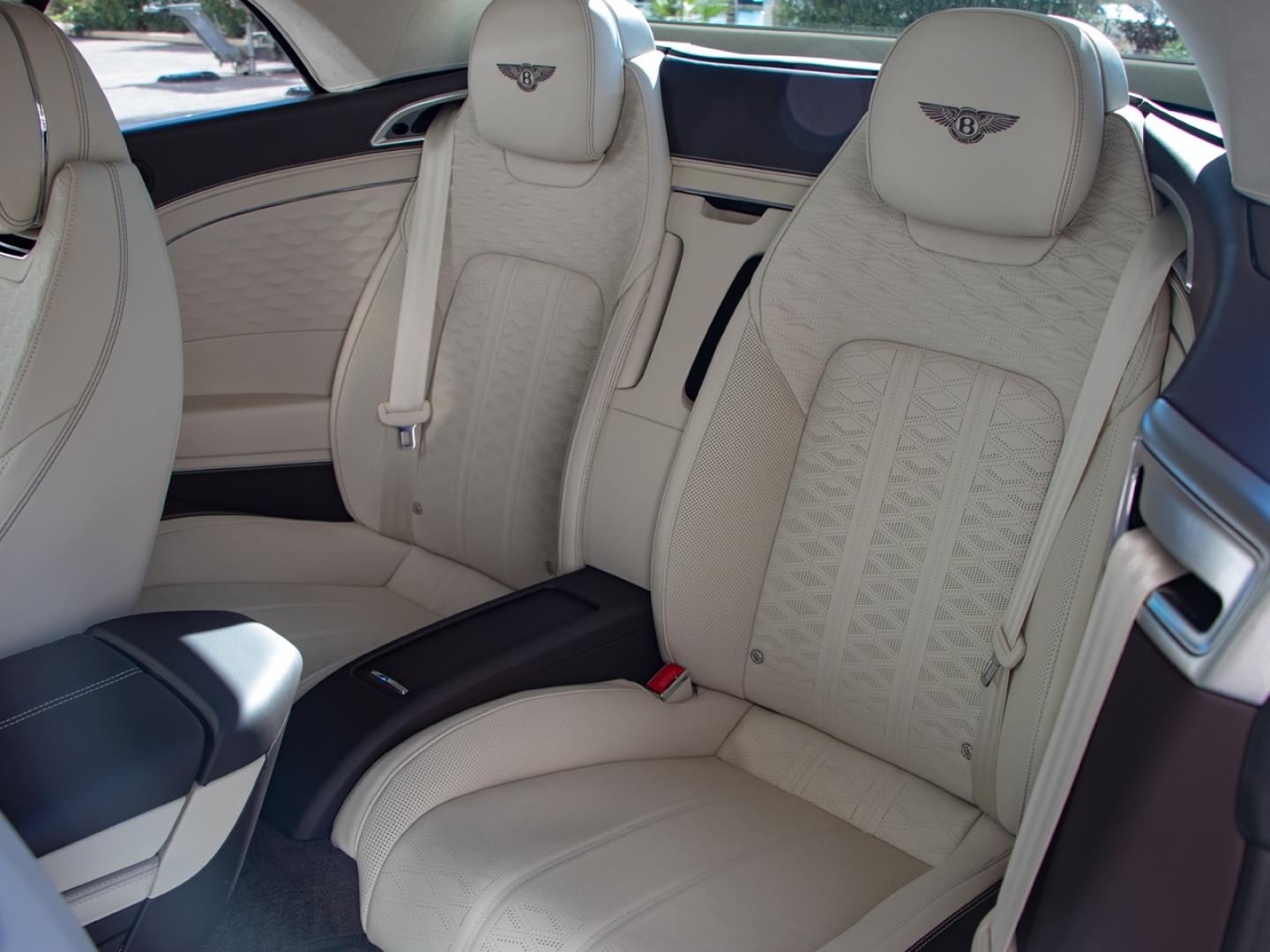 Image BENTLEY CONTINENTAL GTC Speed V8 4.0 Hybrid 780ch