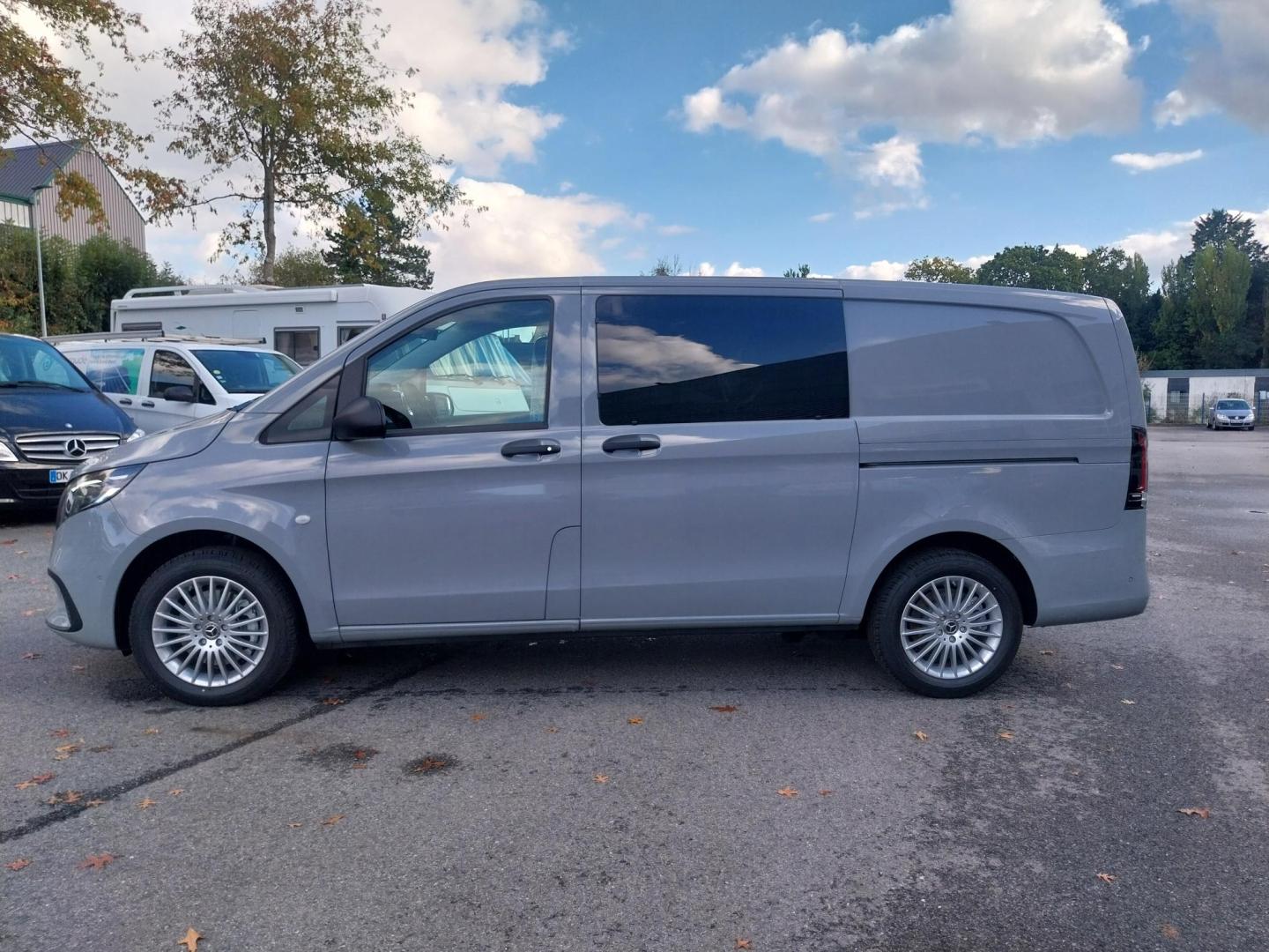 Image MERCEDES-BENZ Vito Fg 119 CDI Mixto Long Select Propulsion 9G-Tronic