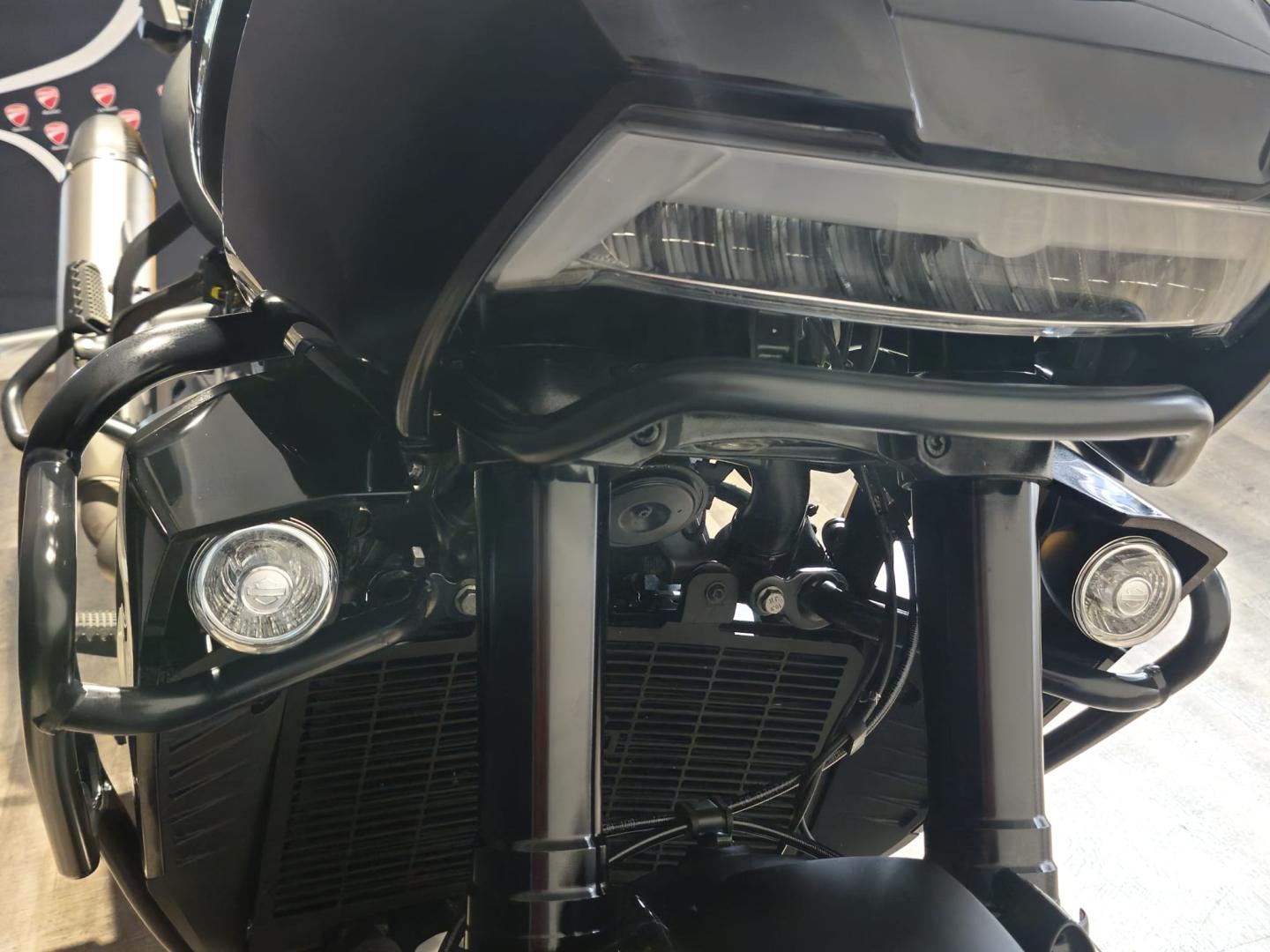 Image HARLEY-DAVIDSON Pan America Special 1250 Noir + Jantes Rayons