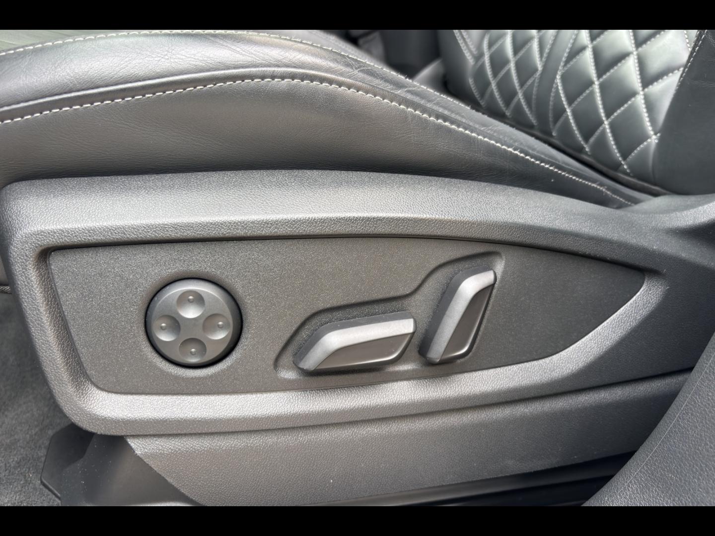 Image AUDI Q5 55 TFSI e 367ch S line quattro S tronic 7 Euro6d-T 15cv