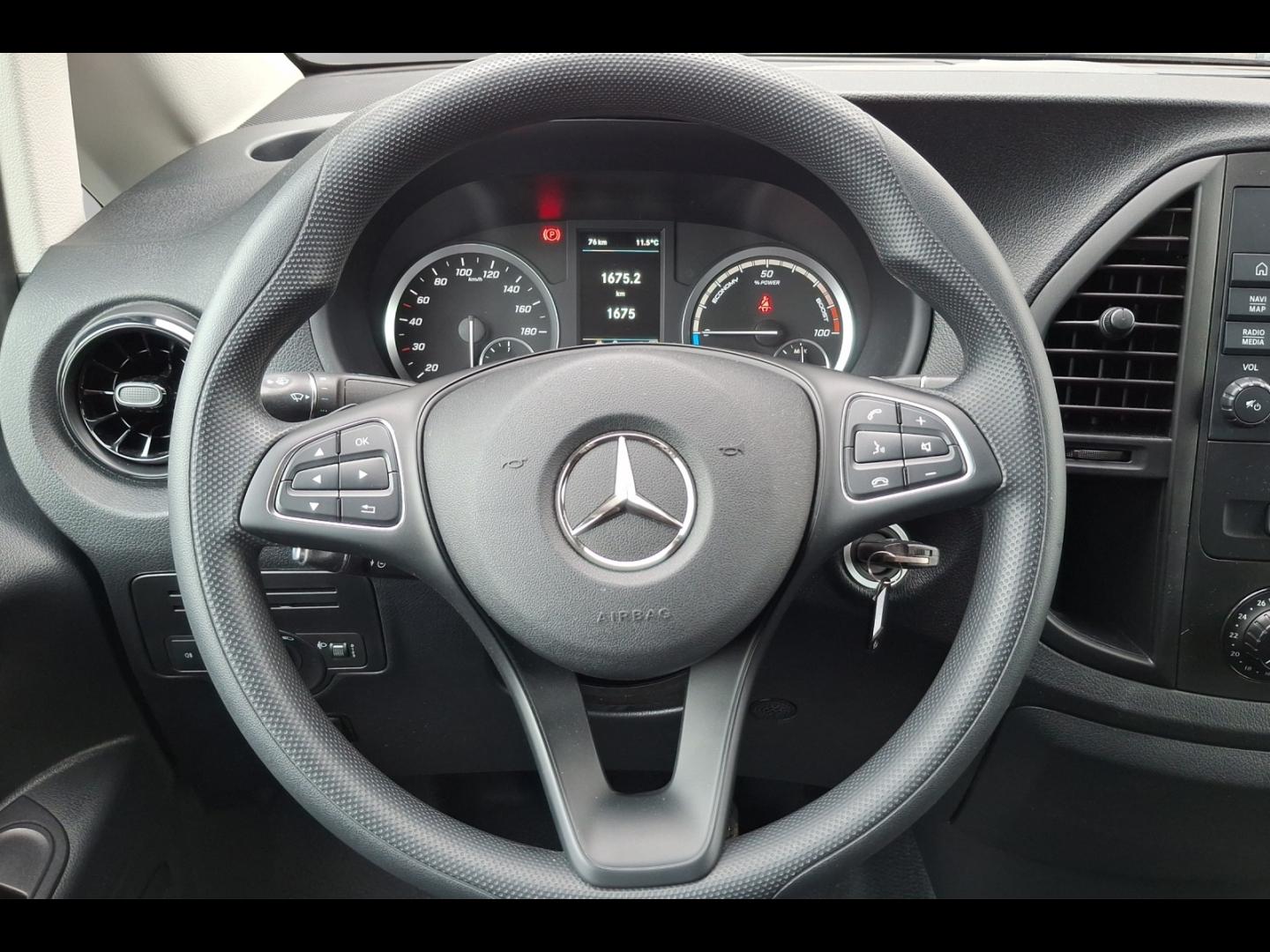 Image MERCEDES-BENZ Vito Fg eVito 129 204ch Long batterie 90 kWh