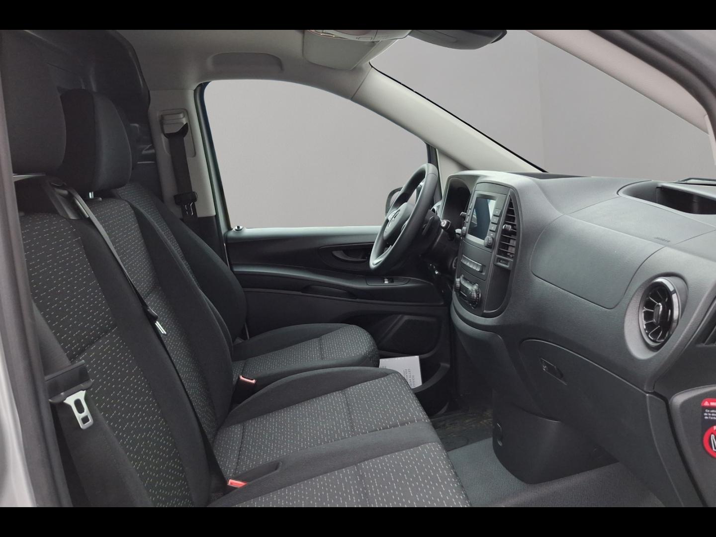 Image MERCEDES-BENZ Vito Fg eVito 129 204ch Long batterie 90 kWh