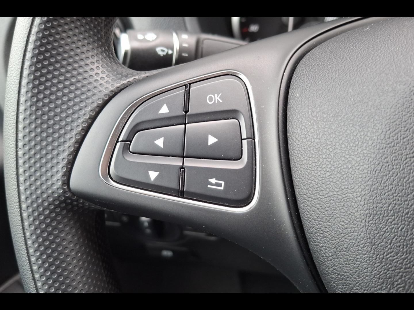 Image MERCEDES-BENZ Vito Fg eVito 129 204ch Long batterie 90 kWh