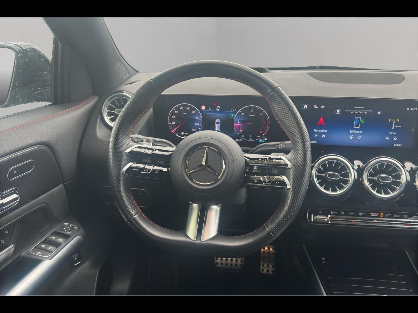 Image MERCEDES-BENZ GLA 200 d 150ch AMG Line 8G-DCT