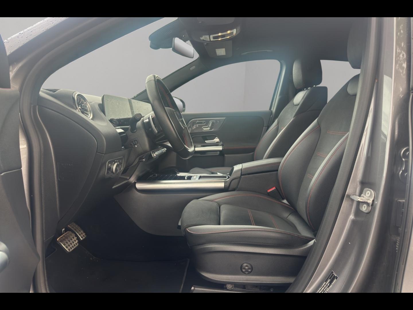 Image MERCEDES-BENZ GLA 200 d 150ch AMG Line 8G-DCT