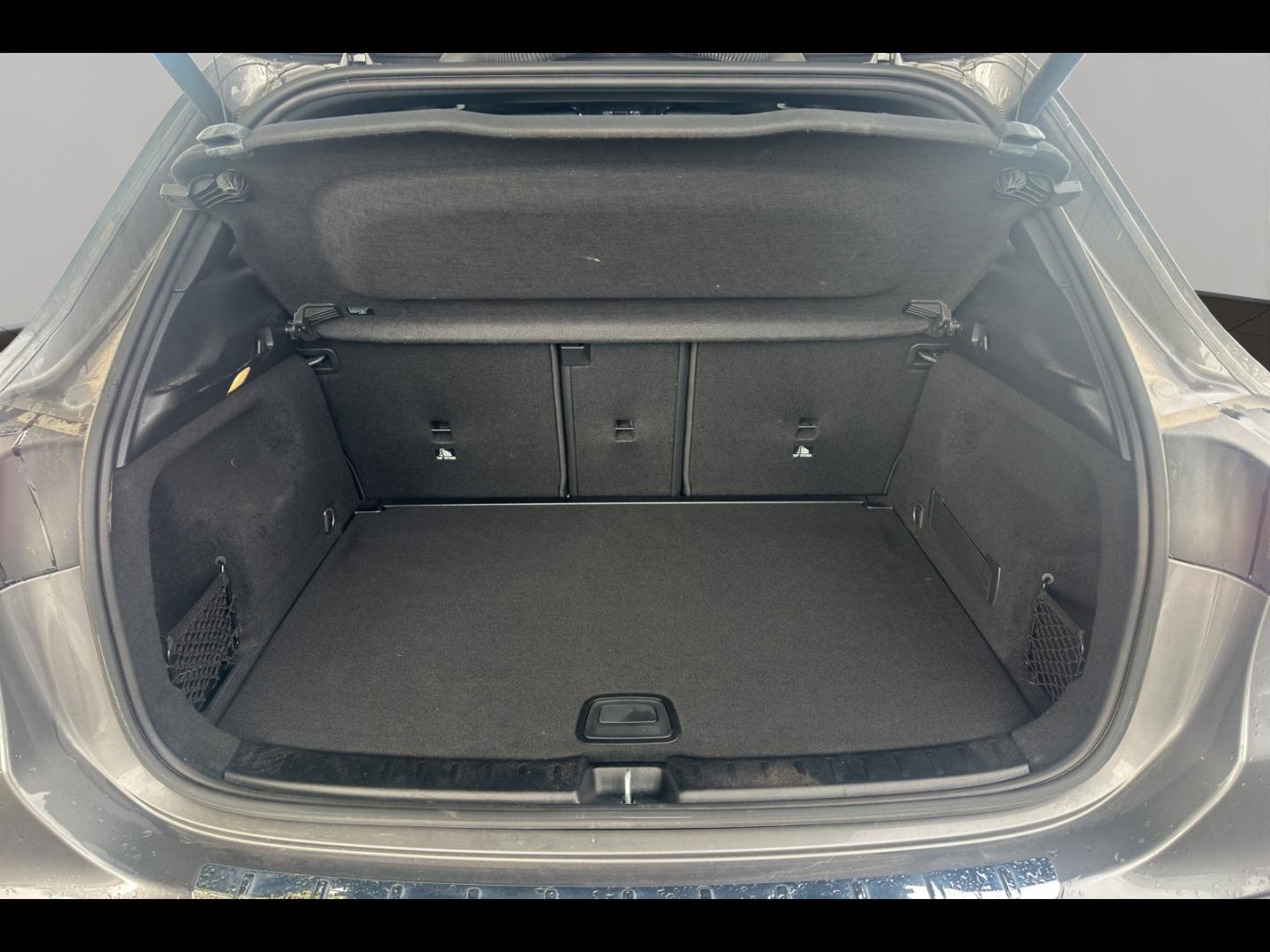 Image MERCEDES-BENZ GLA 200 d 150ch AMG Line 8G-DCT