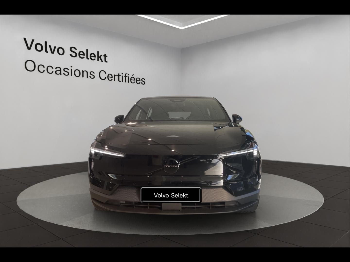 Image VOLVO EX30 P5 Long Range 272ch 69kWh Black Edition