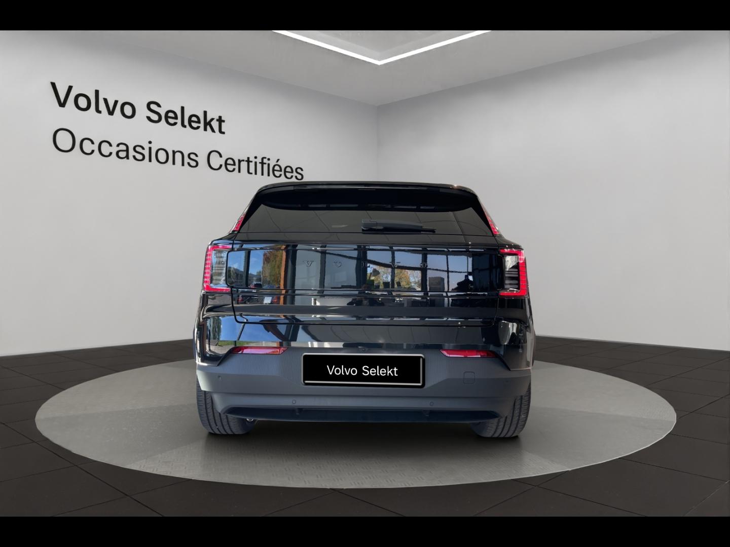 Image VOLVO EX30 P5 Long Range 272ch 69kWh Black Edition