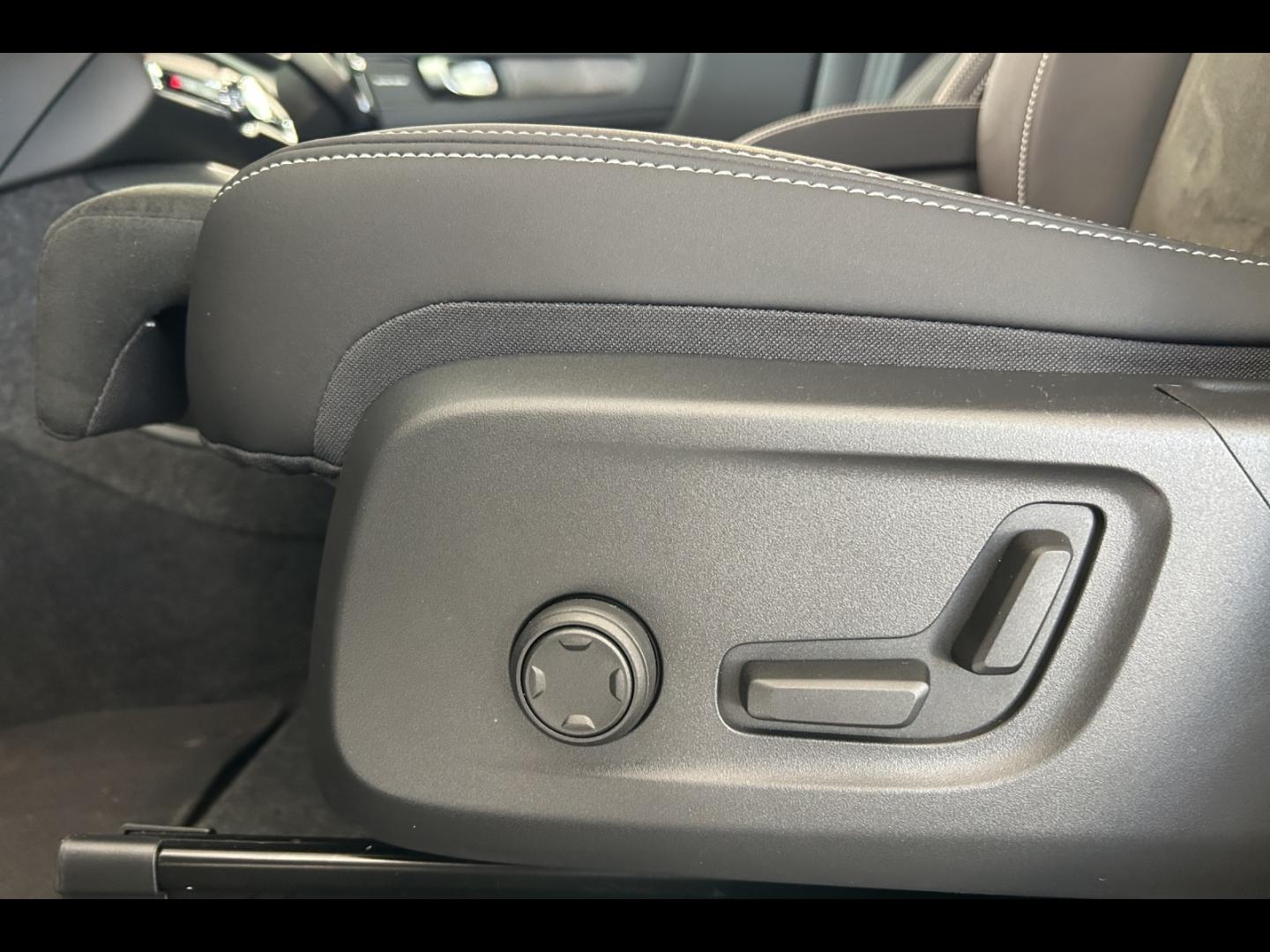Image VOLVO EX40 Single Extended Range 252ch Plus