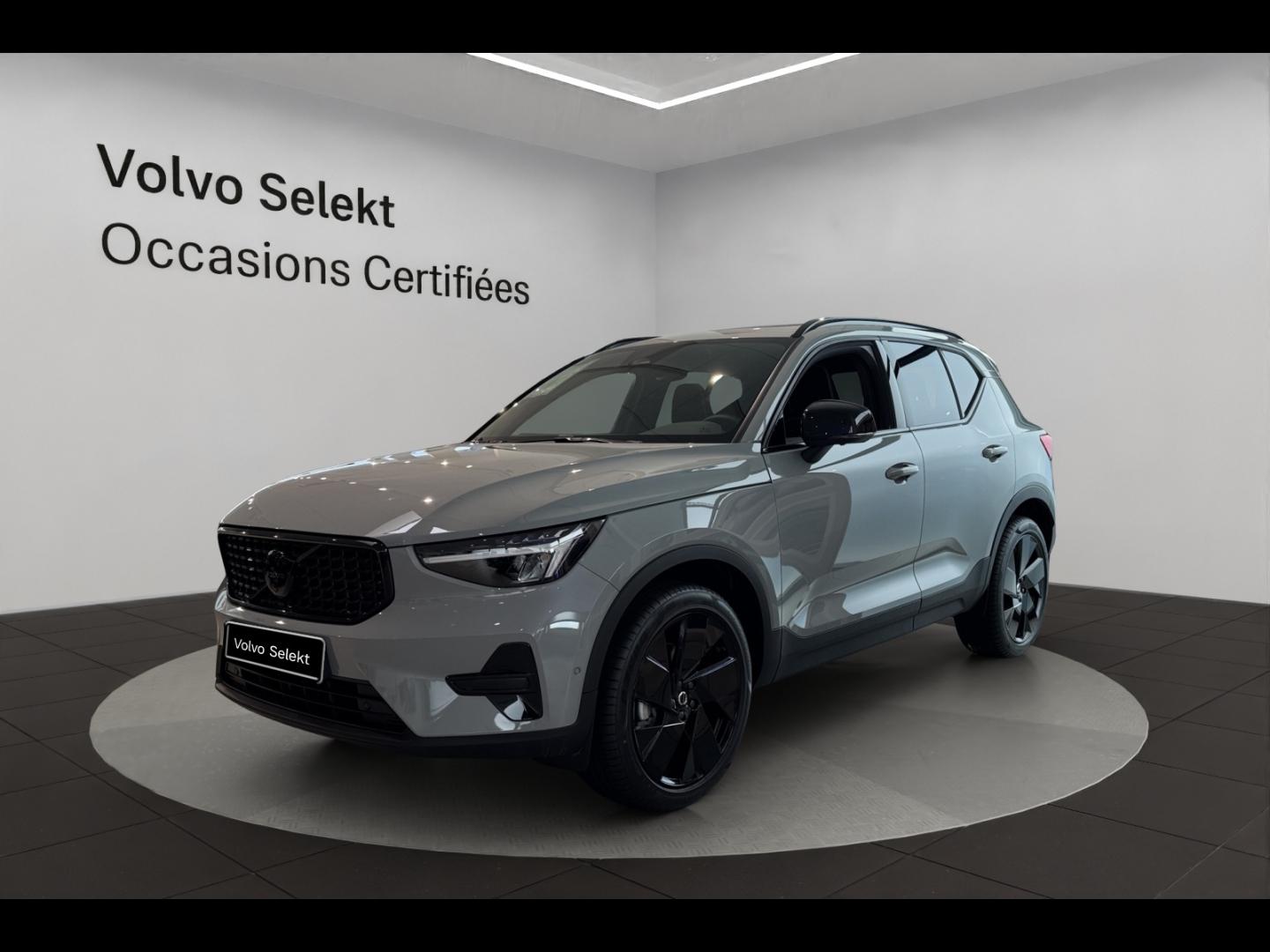 Photo VOLVO XC40 B3 163ch Black Edition DCT 7