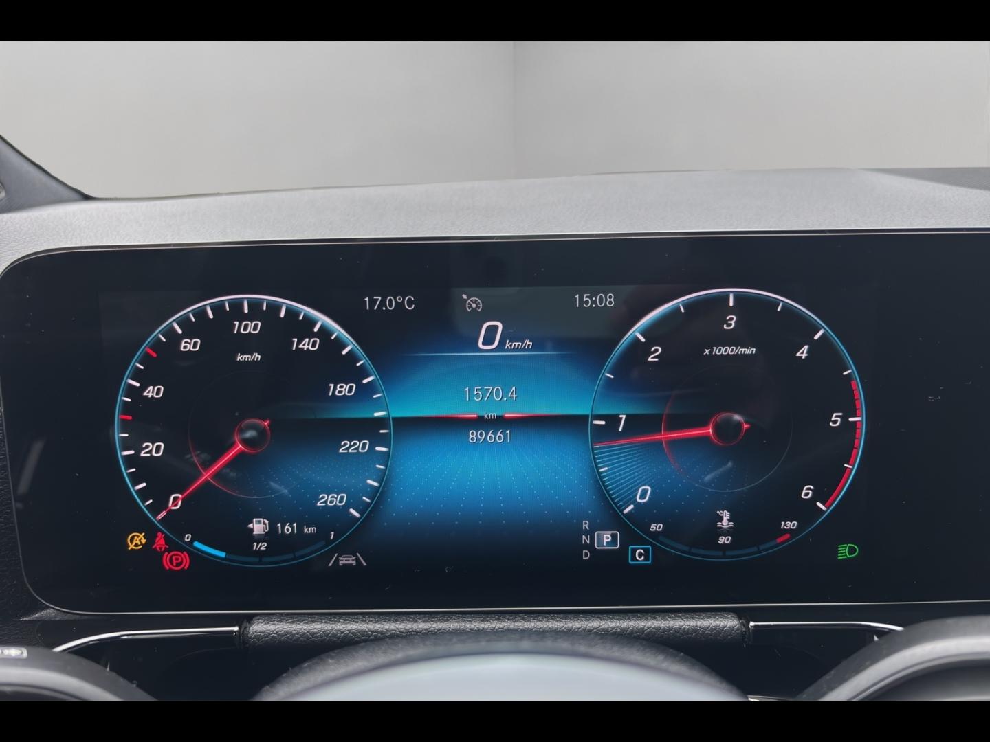 Image MERCEDES-BENZ GLA 200 d 150ch AMG Line 8G-DCT