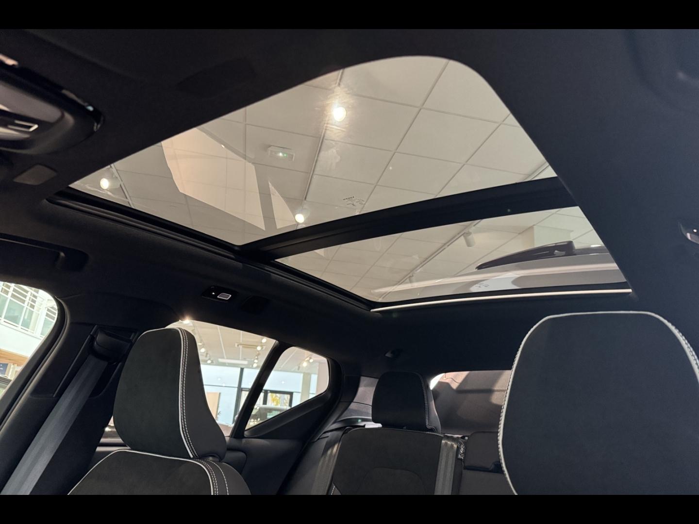 Image VOLVO XC40 B3 163ch Black Edition DCT 7