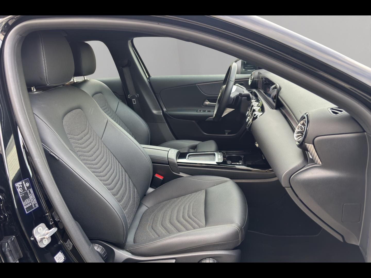 Image MERCEDES-BENZ Classe A 180 136ch Progressive Line 7G-DCT