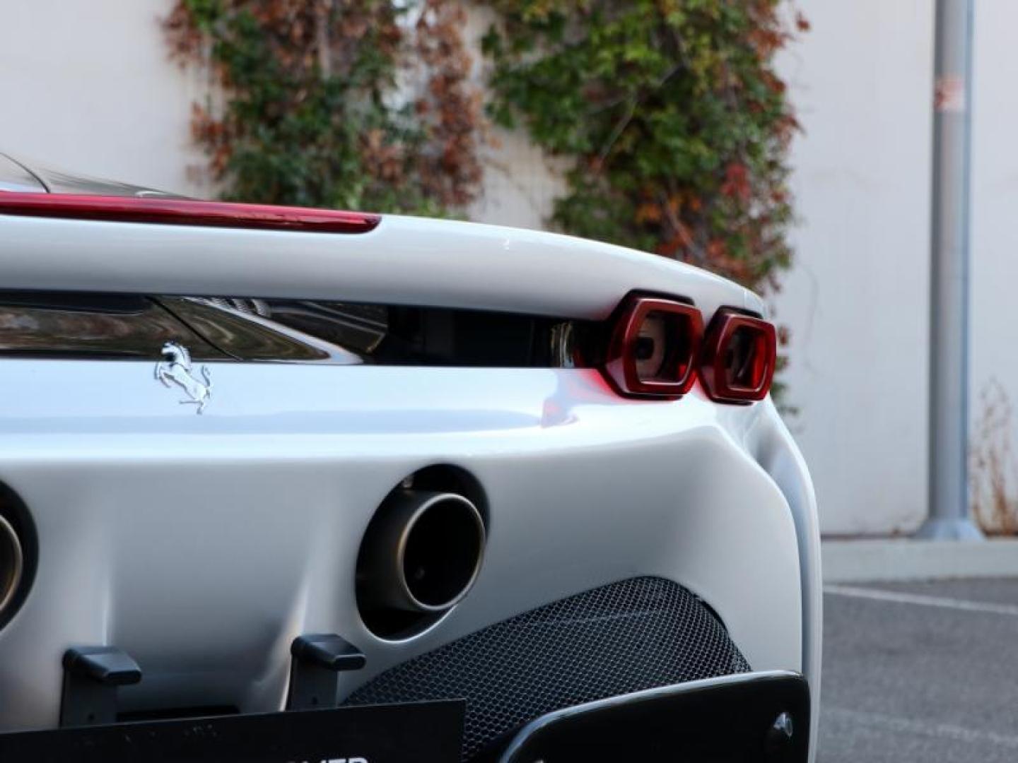 Image FERRARI SF90 STRADALE Coupe