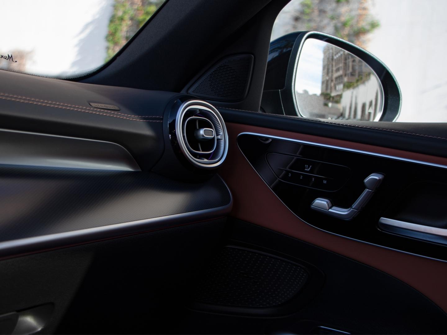 Image MERCEDES-BENZ Classe C 300 e 204+129ch AMG Line