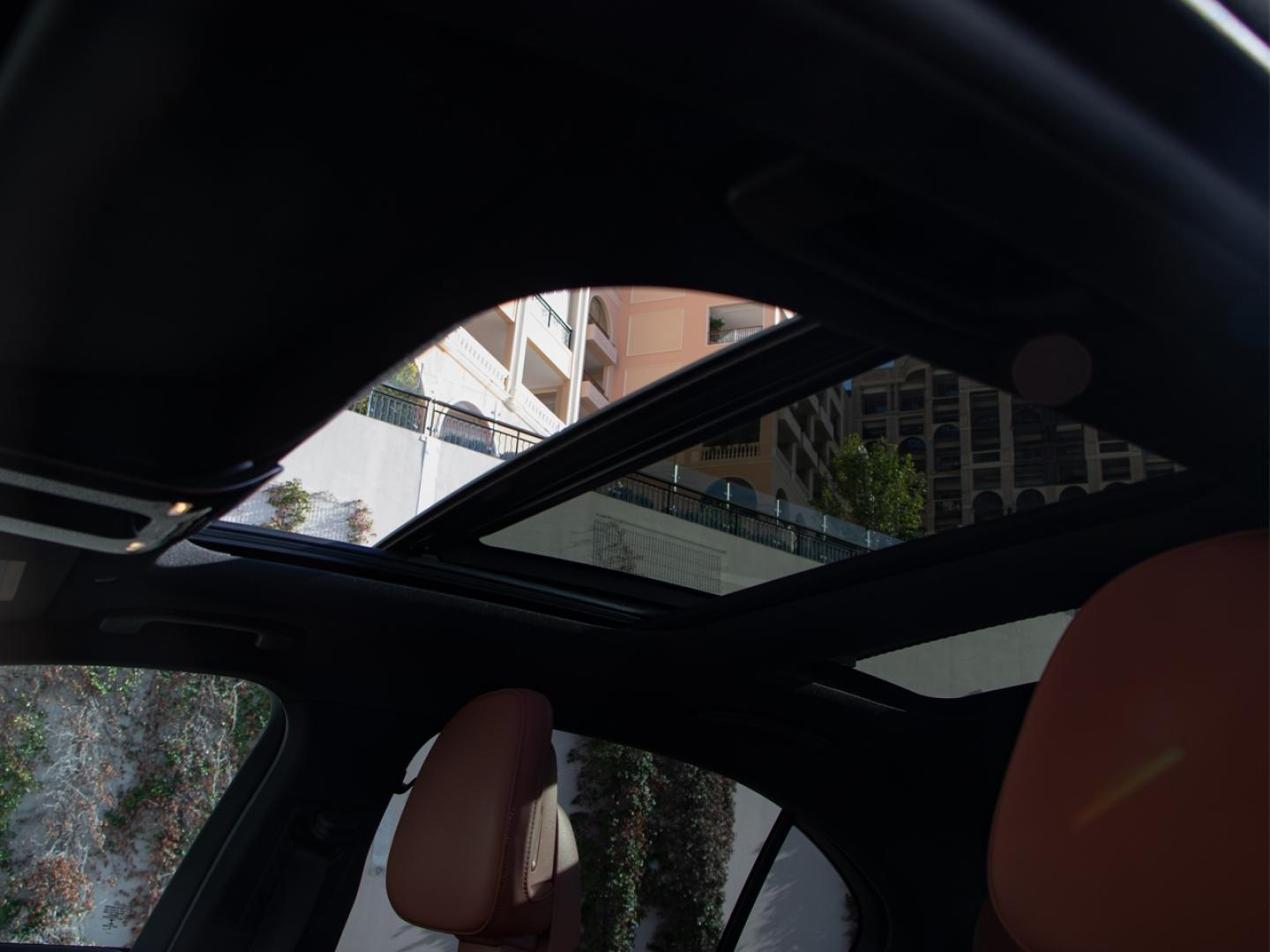 Image MERCEDES-BENZ Classe C 300 e 204+129ch AMG Line