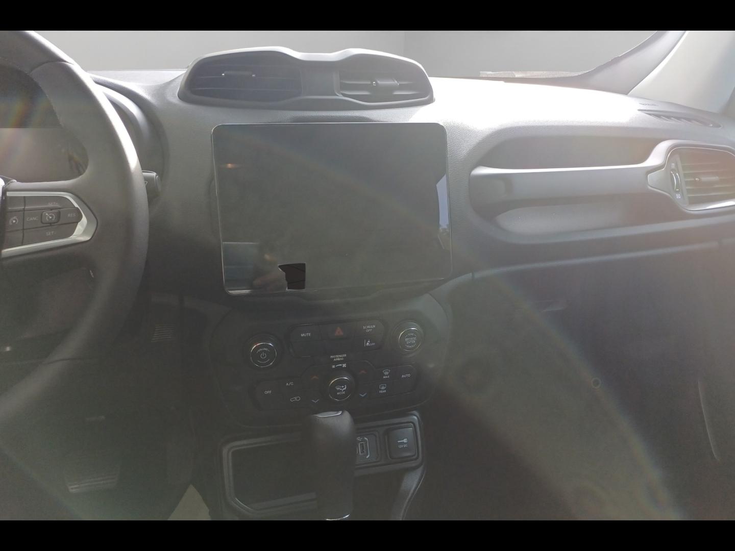 Image JEEP Renegade 1.5 Turbo T4 130ch MHEV Altitude BVR7