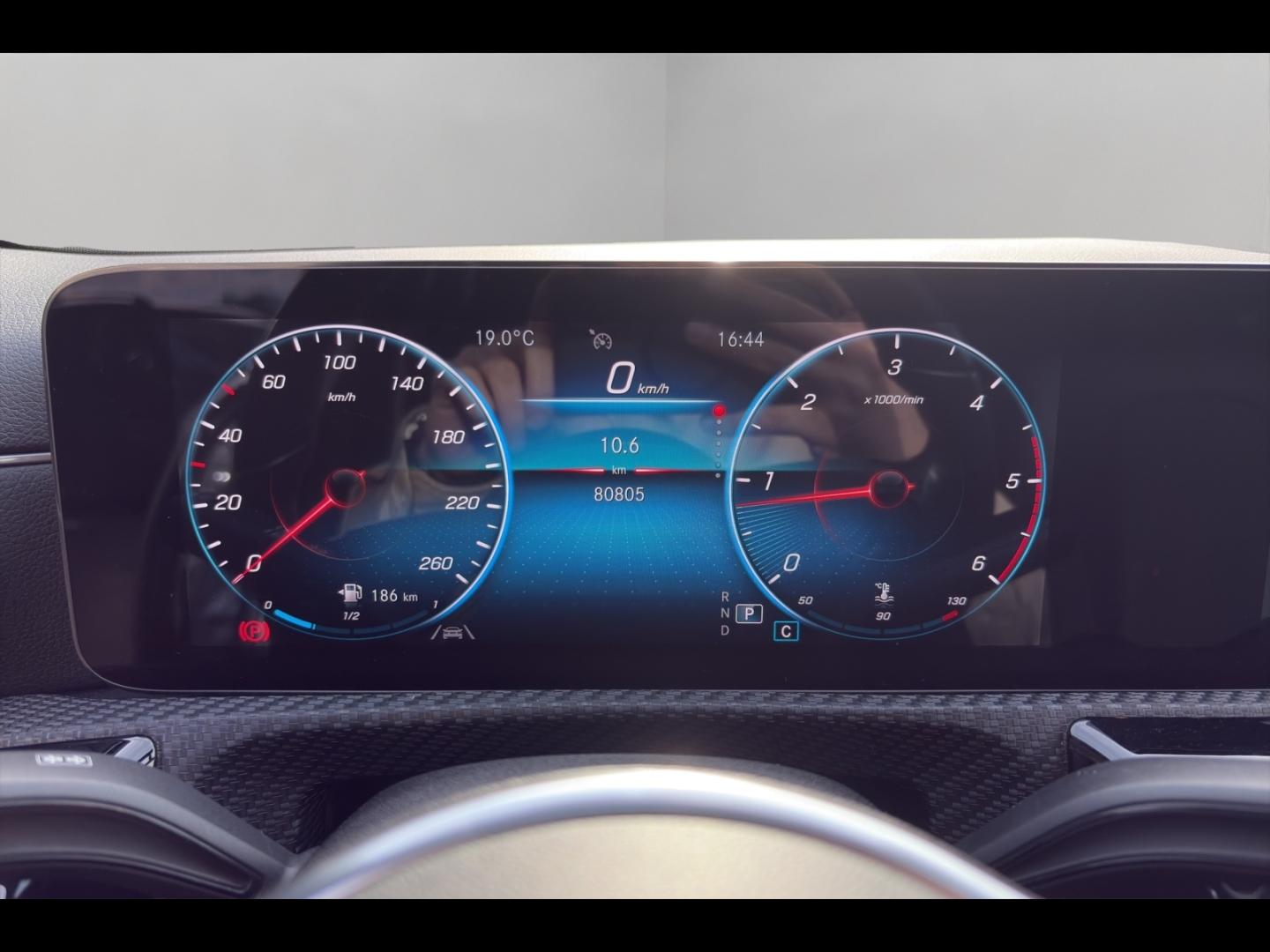 Image MERCEDES-BENZ Classe A 180d 116ch Style Line 8G-DCT