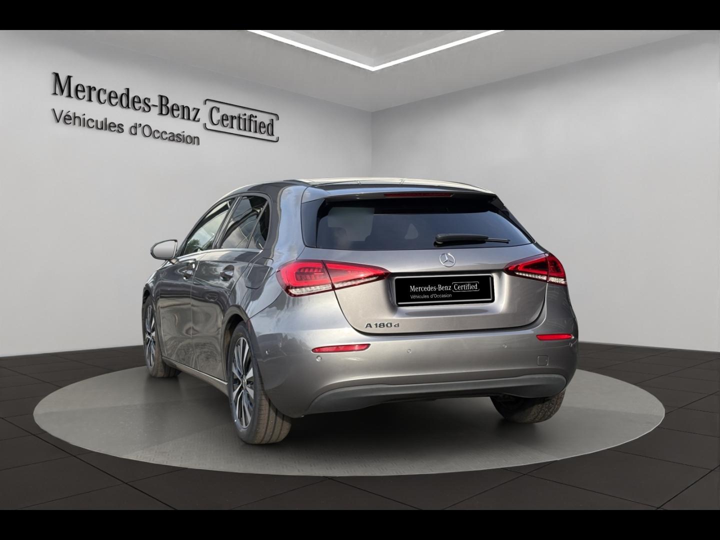 Image MERCEDES-BENZ Classe A 180d 116ch Style Line 8G-DCT