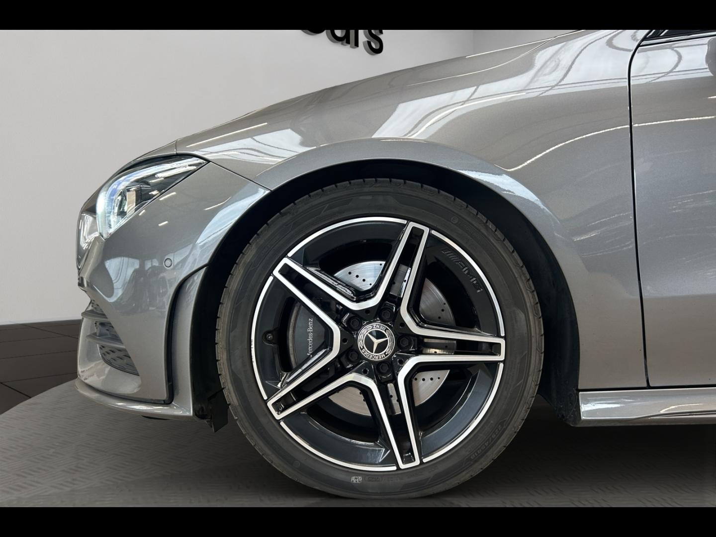 Image MERCEDES-BENZ CLA Shooting Brake 200 d 150ch AMG Line 8G-DCT