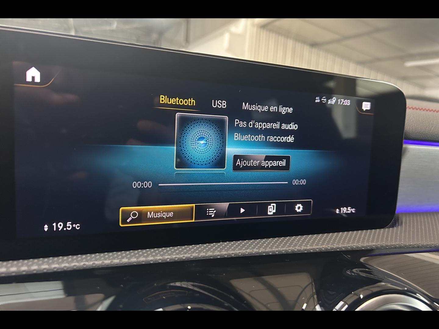 Image MERCEDES-BENZ CLA Shooting Brake 200 d 150ch AMG Line 8G-DCT