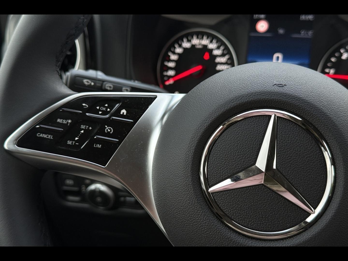 Image MERCEDES-BENZ Vito Tourer 116 CDI Long Select 9G-Tronic