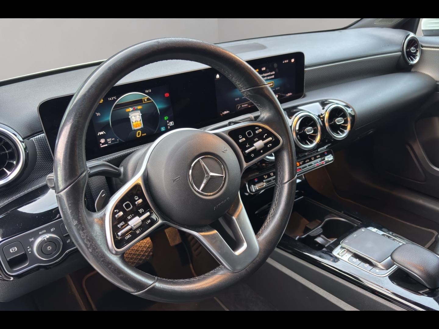Image MERCEDES-BENZ Classe A 180 d 116ch Progressive Line 7G-DCT