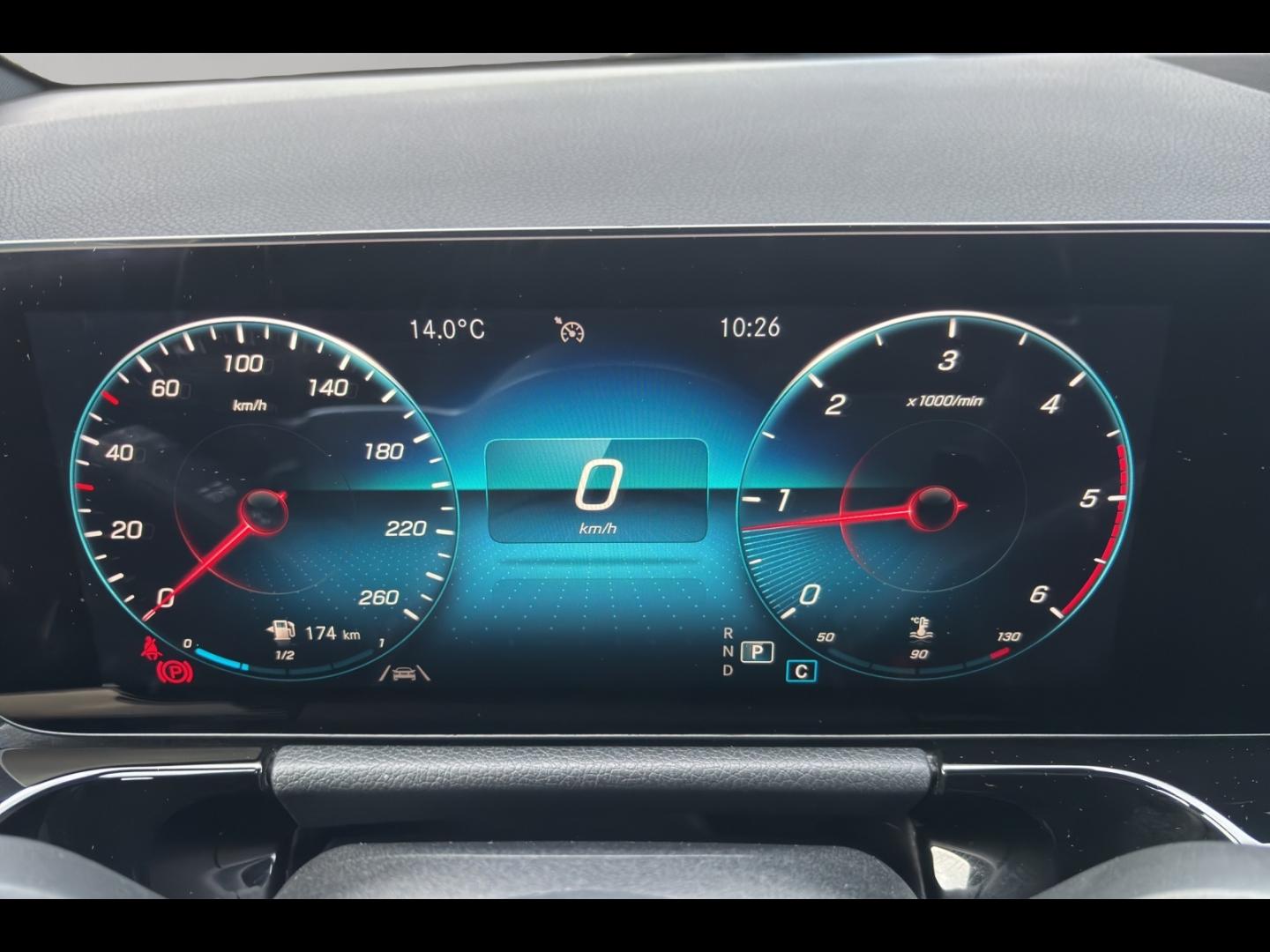 Image MERCEDES-BENZ GLA 200 d 150ch Business Line 8G-DCT