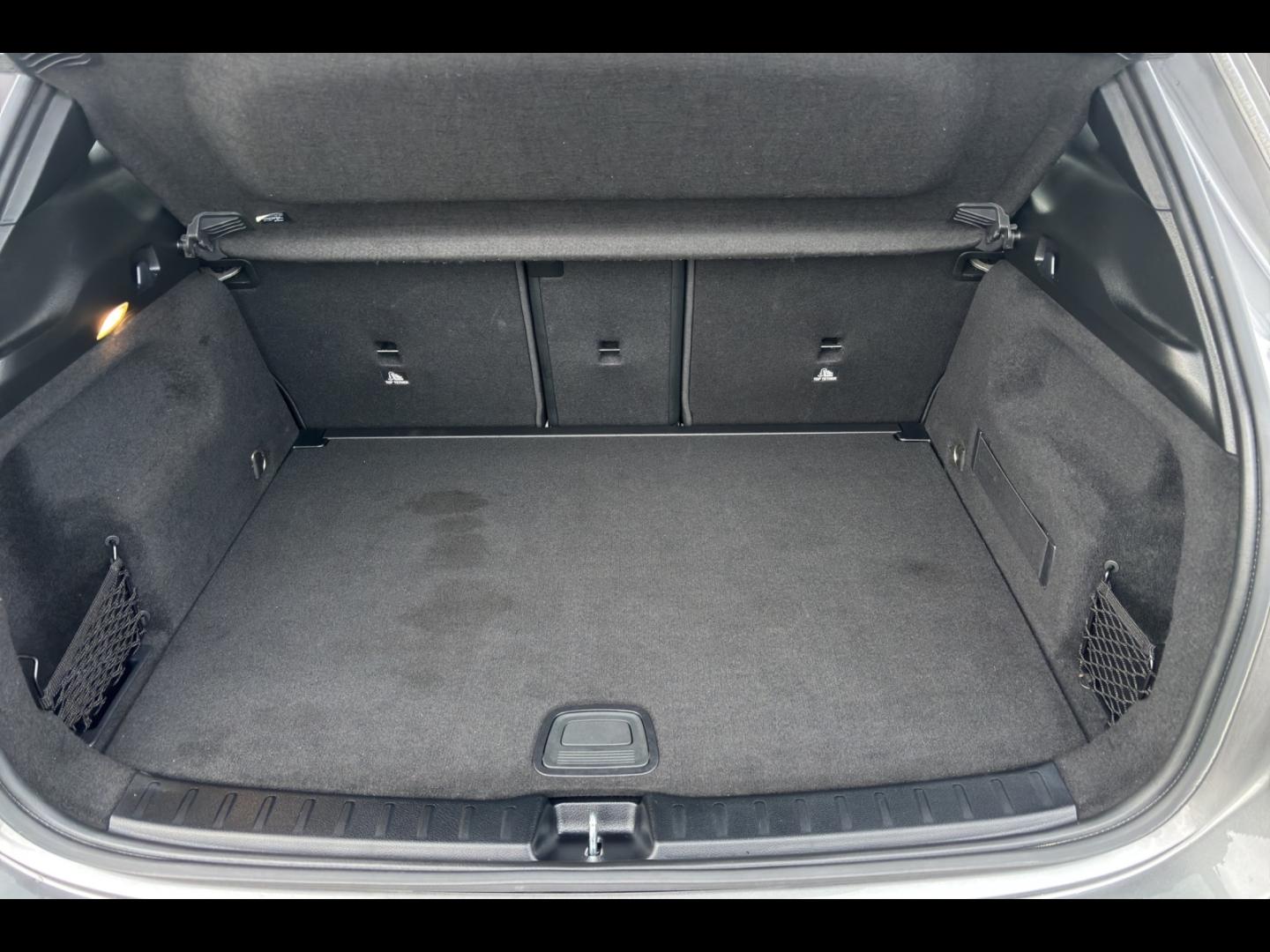 Image MERCEDES-BENZ GLA 200 d 150ch Business Line 8G-DCT
