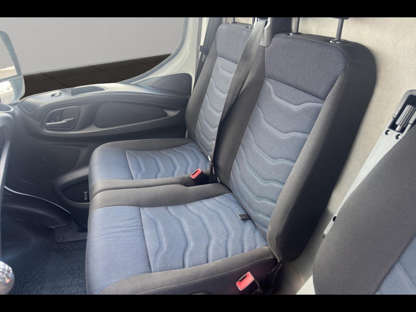 Image IVECO Daily 35S Fg 35S14H / Fourgon 12m3 / 2018 / 180285kms