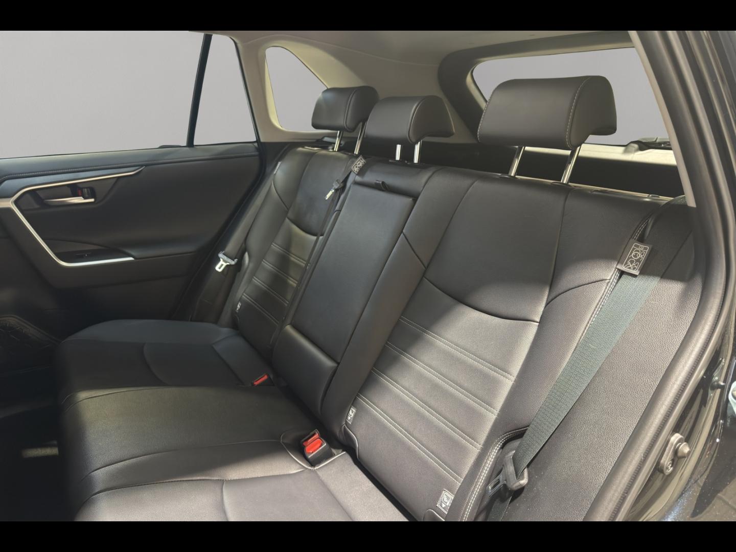 Image TOYOTA RAV4 2.5 Hybride 218ch Lounge 2WD MY23