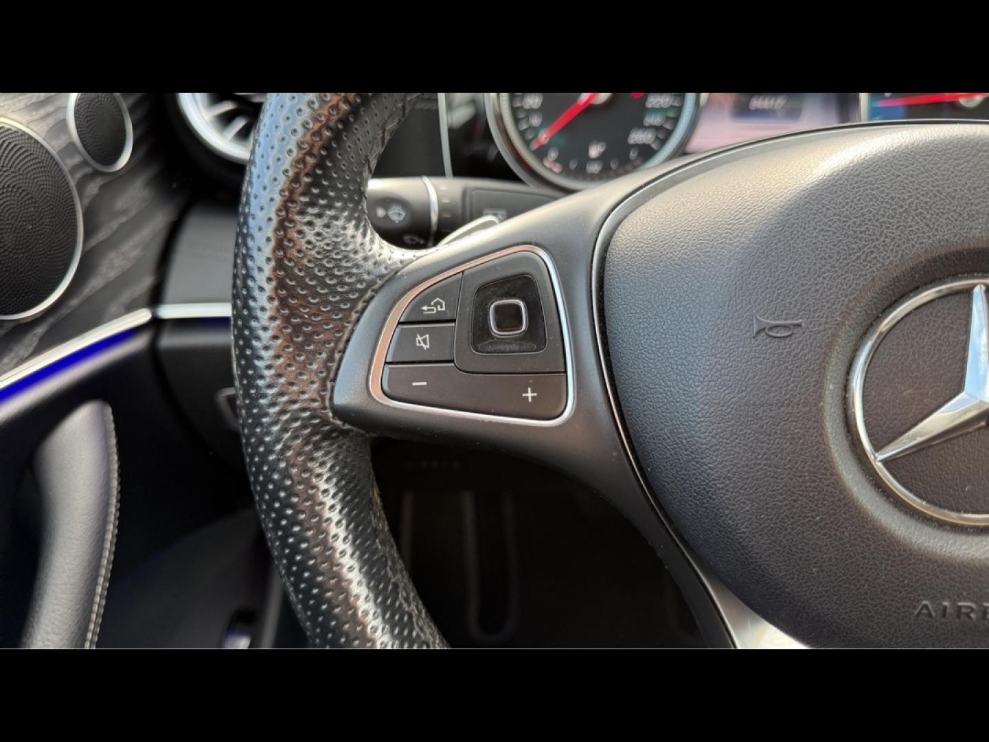 Image MERCEDES-BENZ Classe E Coupe 220 d 194ch Executive 9G-Tronic Euro6d-T