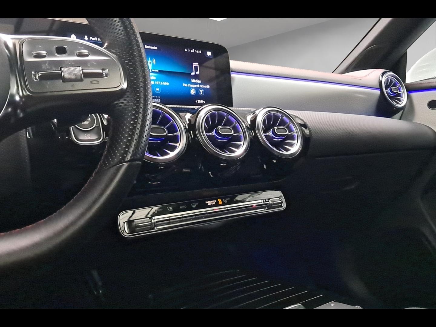 Image MERCEDES-BENZ CLA 200 163ch AMG Line 7G-DCT 9cv