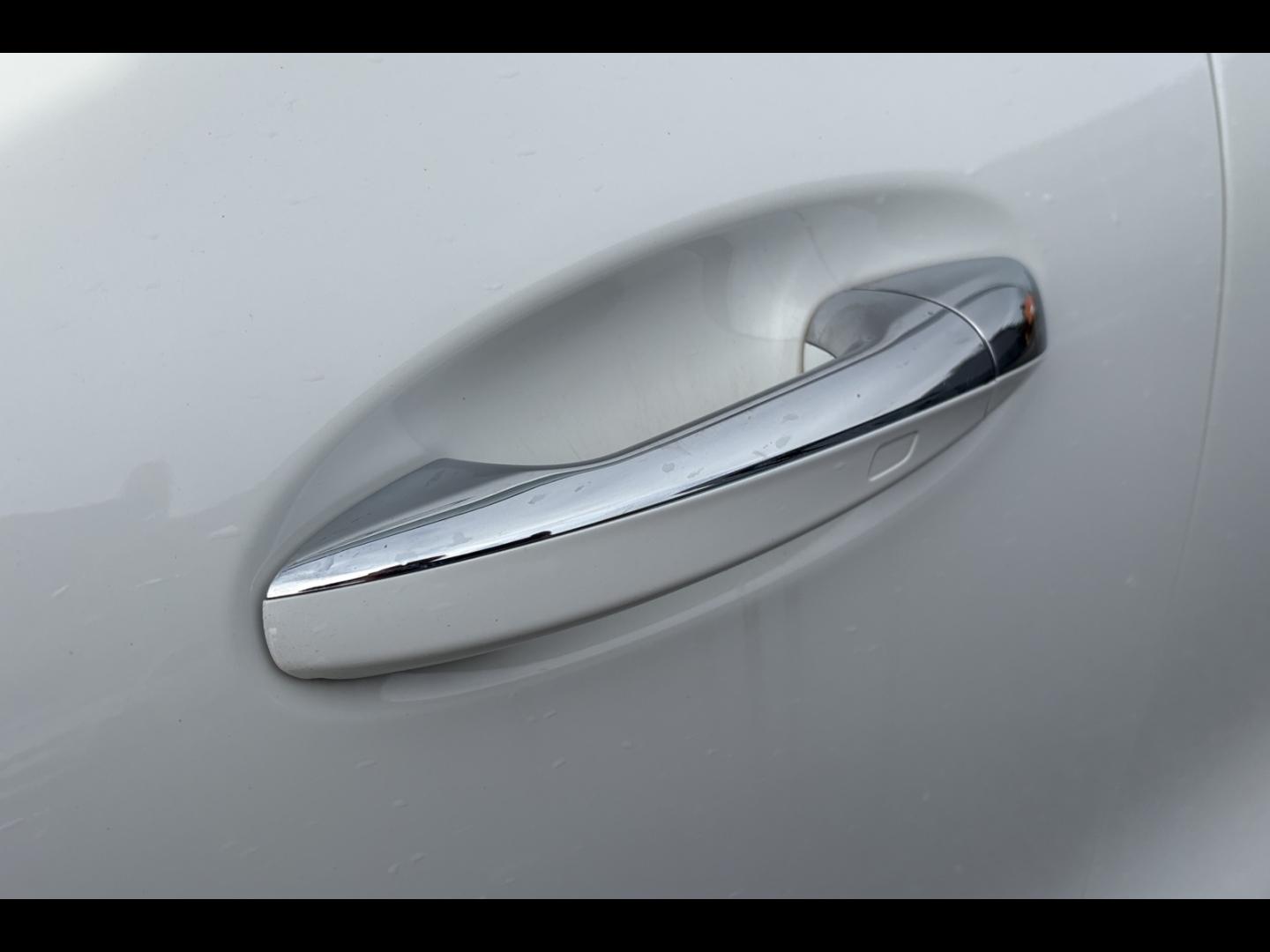 Image MERCEDES-BENZ GLA 200 d 150ch AMG Line 8G-DCT