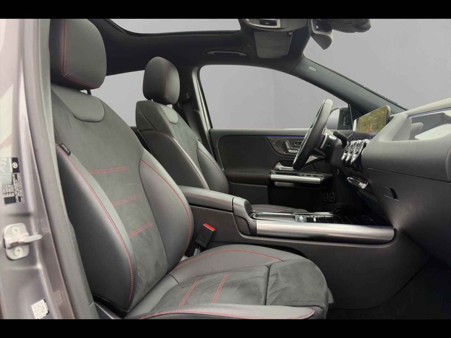Image MERCEDES-BENZ GLA 250 e hybride rechargeable 218ch AMG Line 8G-DCT