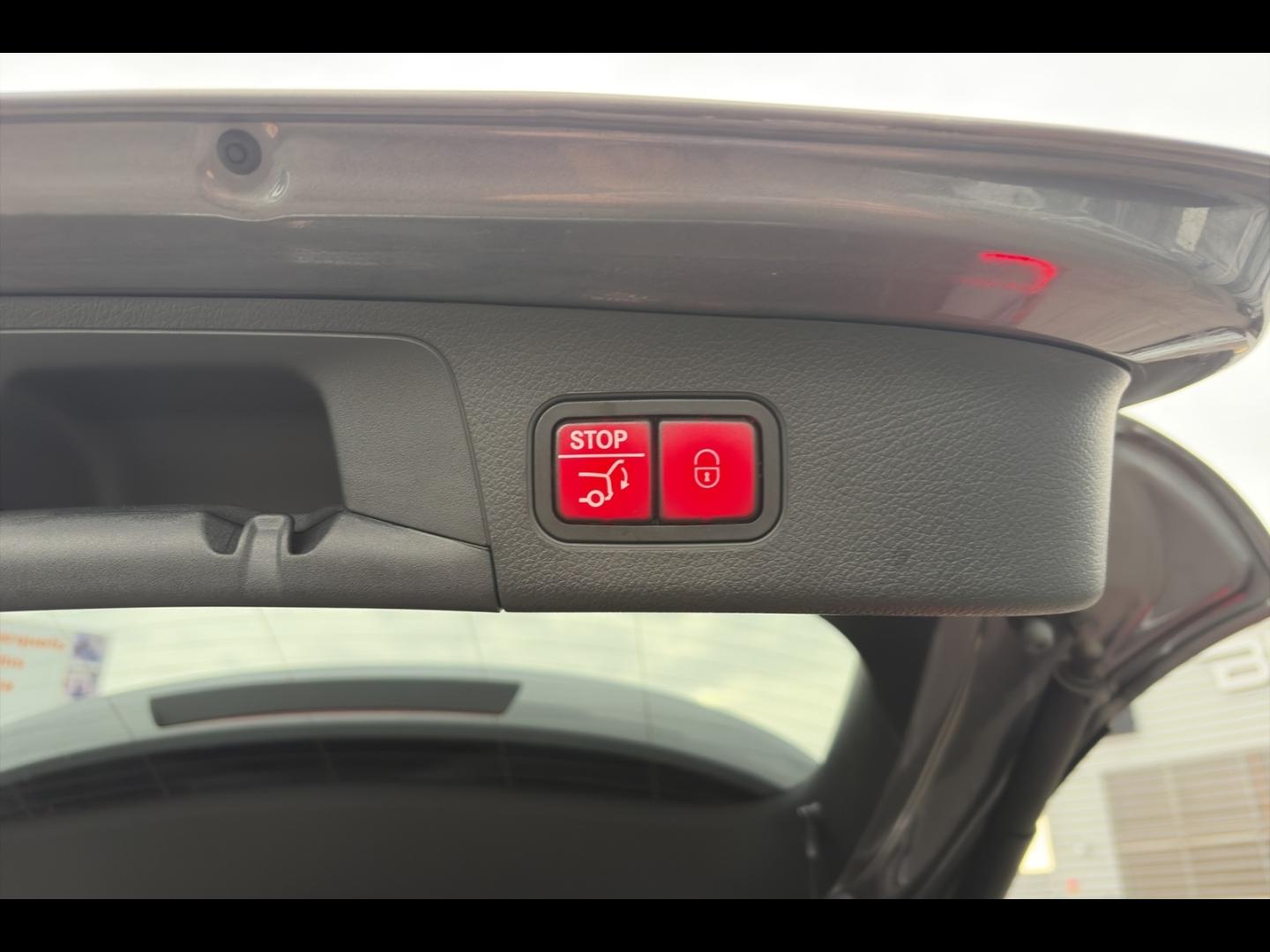 Image MERCEDES-BENZ GLA 250 e hybride rechargeable 218ch AMG Line 8G-DCT