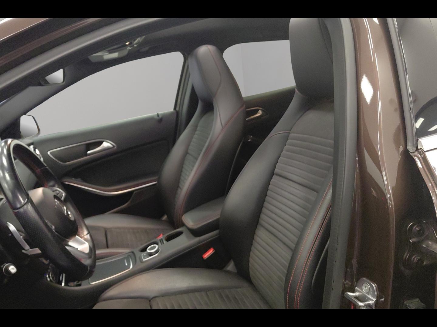 Image MERCEDES-BENZ GLA 250 Fascination 7G-DCT