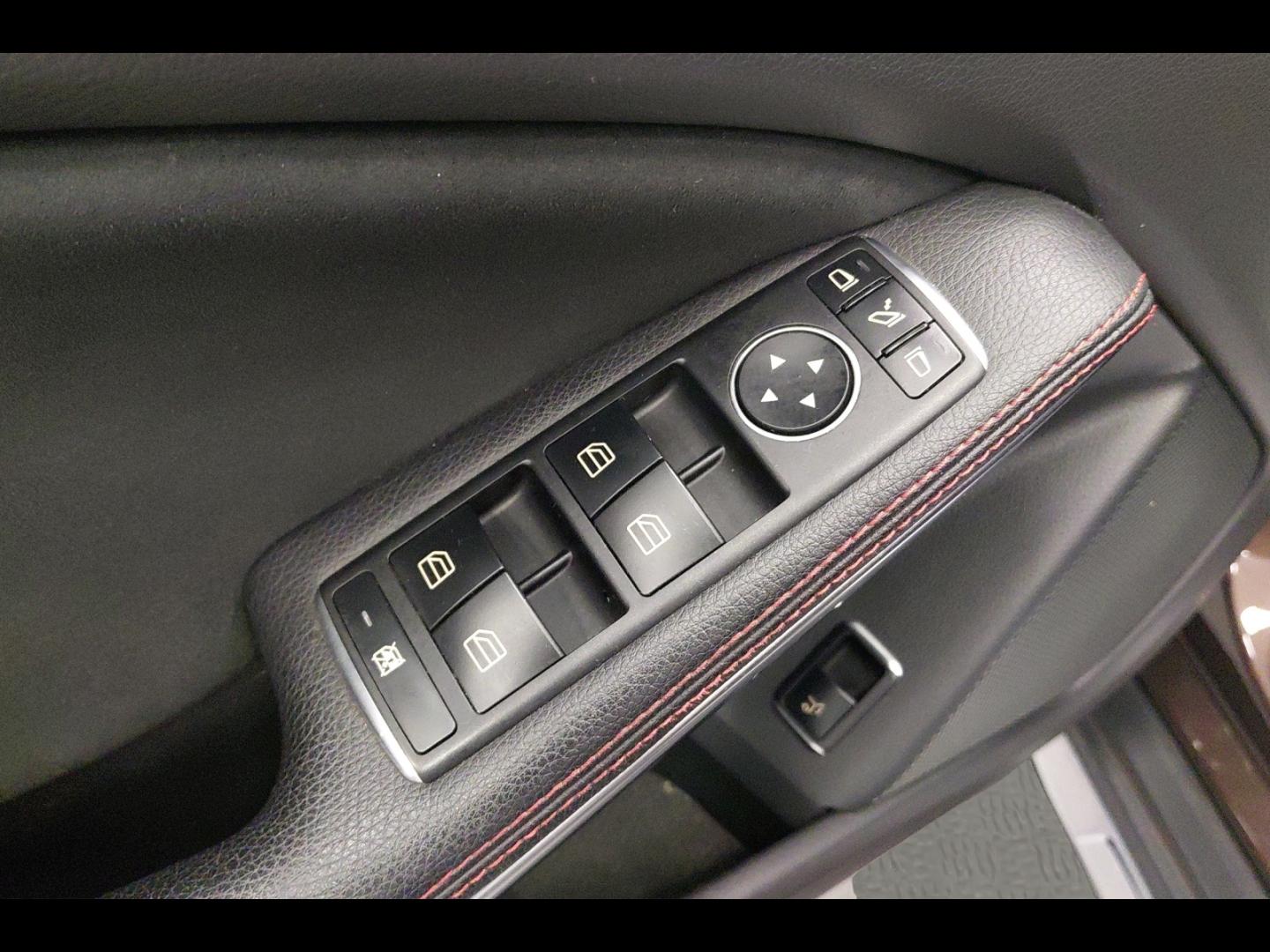 Image MERCEDES-BENZ GLA 250 Fascination 7G-DCT