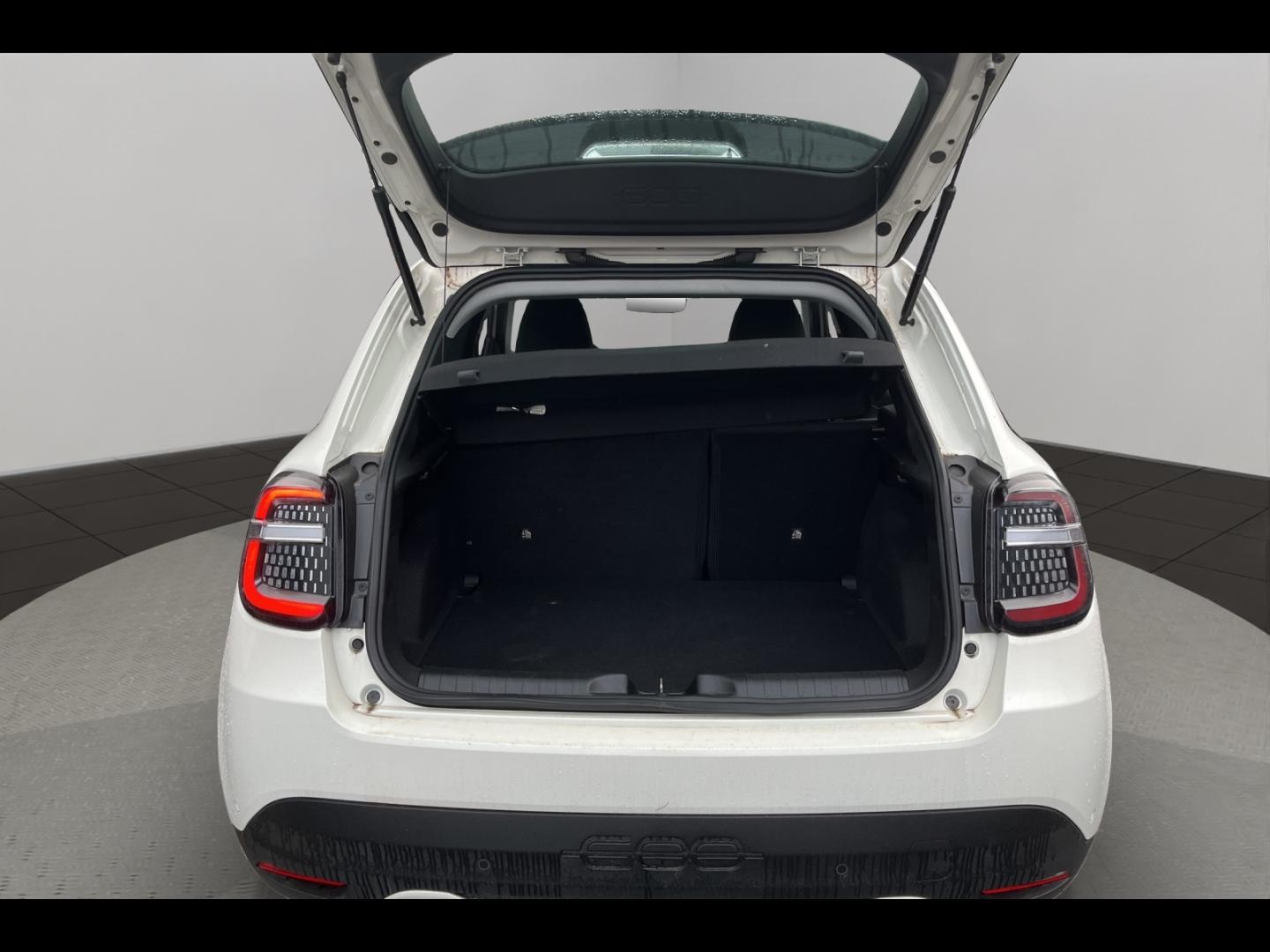 Image FIAT 600 1.2 Hybrid Turbo 145ch Pop eDCT6 Step 2