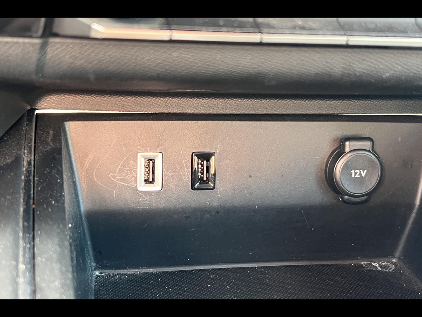 Image CITROEN C5 Aircross Hybrid rechargeable 225ch Feel Pack ë-EAT8