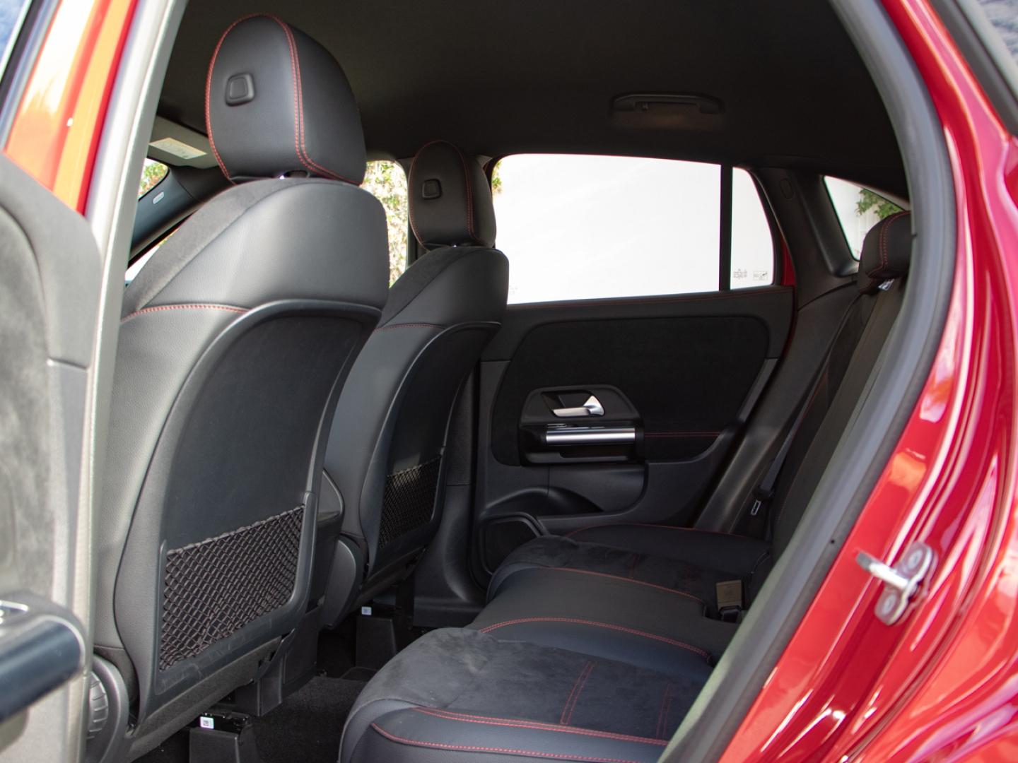 Image MERCEDES-BENZ GLA 200 163ch AMG Line 7G-DCT