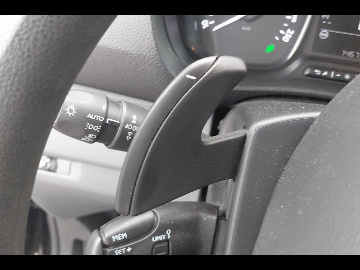 Image PEUGEOT Expert Fg Standard 2.0 BlueHDi 180ch S&S Asphalt EAT8
