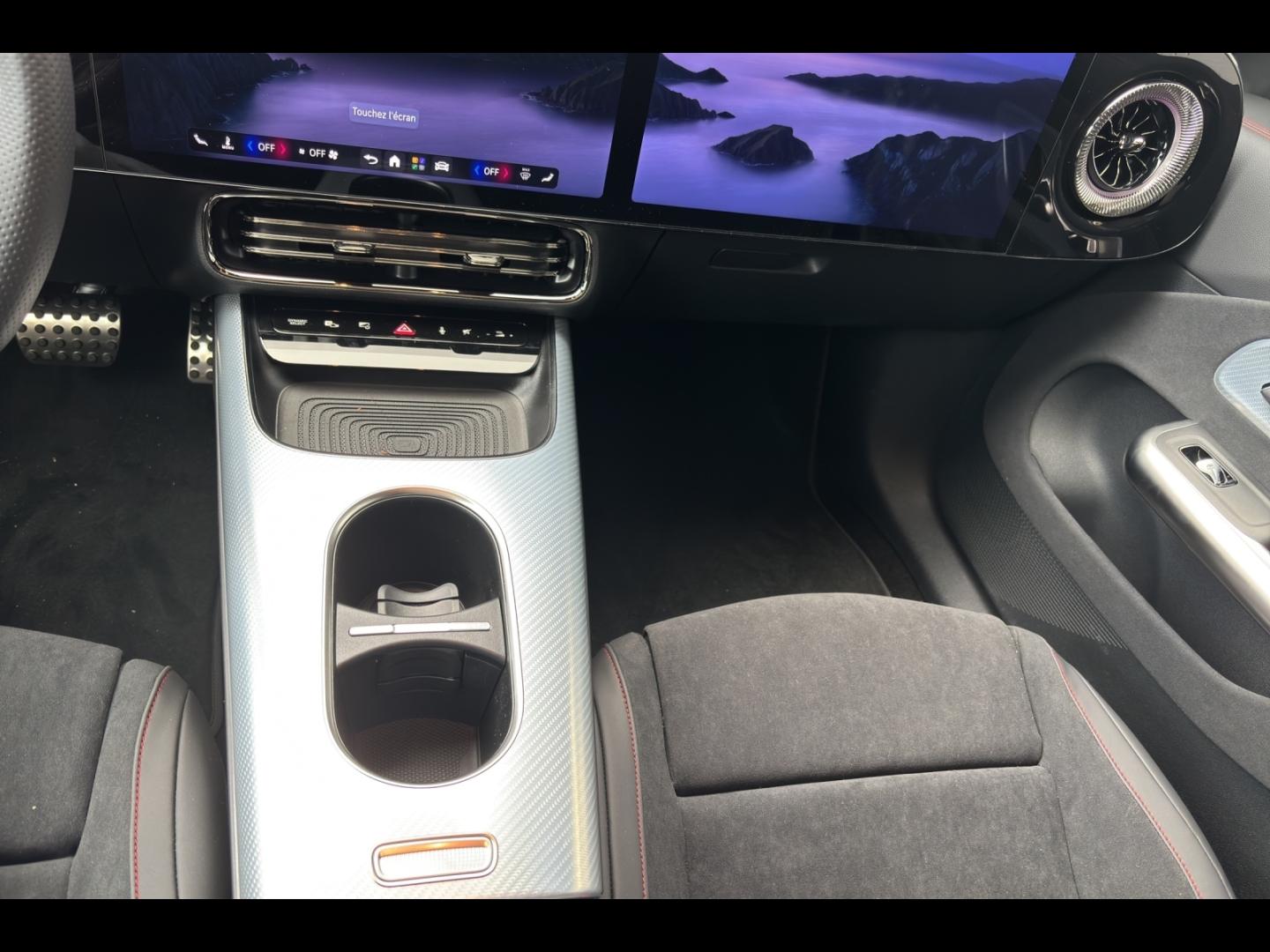 Image MERCEDES-BENZ CLA 200 163+30ch AMG Line 8G-eDCT