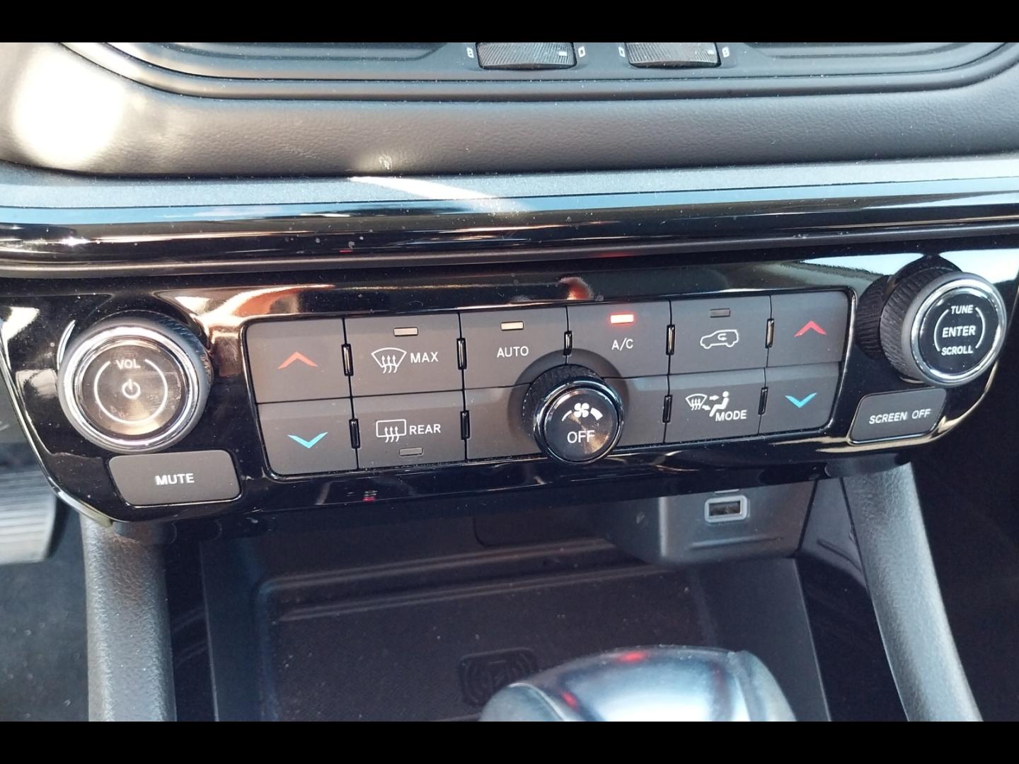 Image JEEP Compass 1.5 Turbo T4 130ch MHEV Summit 4x2 BVR7