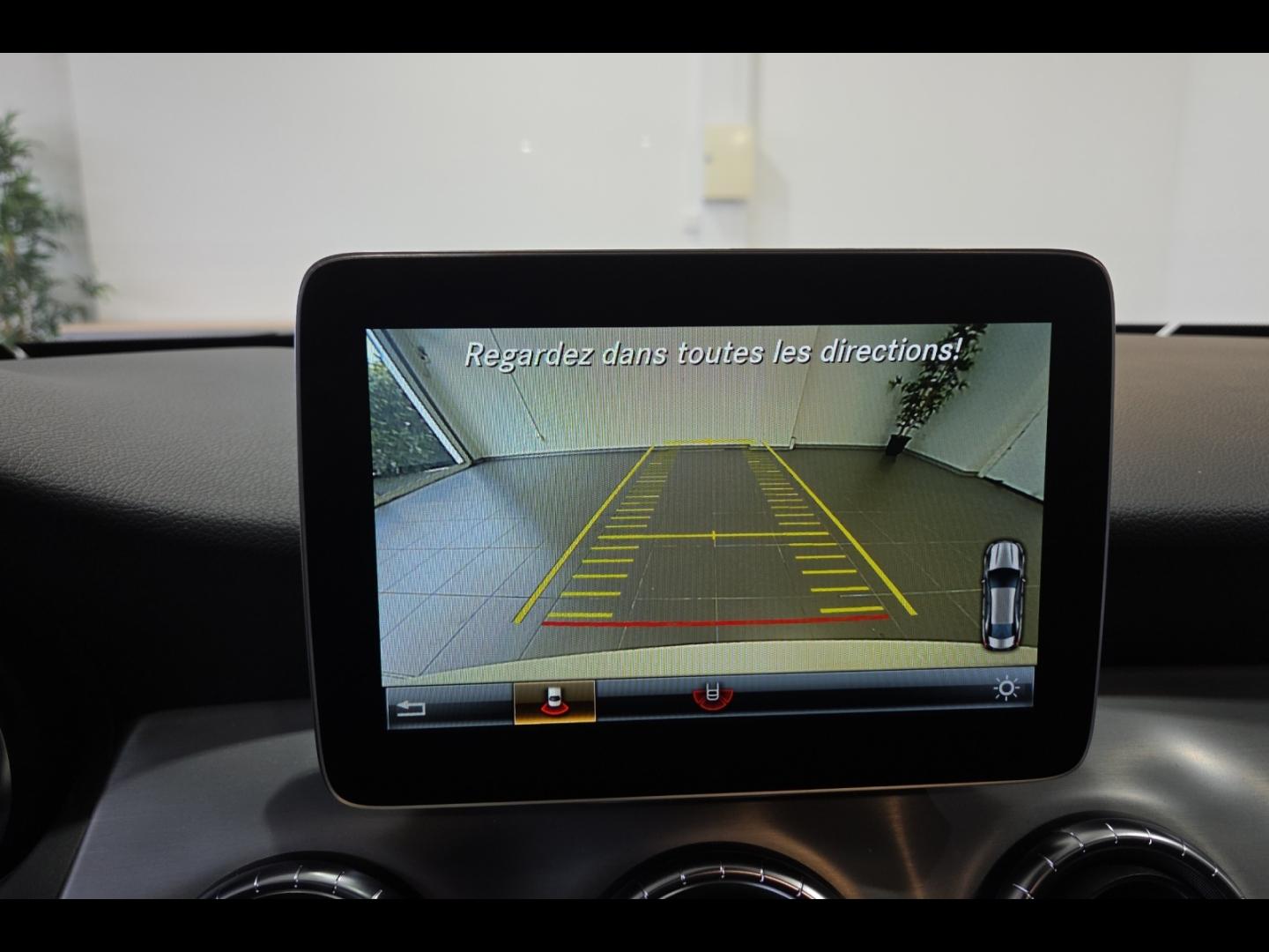 Image MERCEDES-BENZ CLA 200 d Fascination 7G-DCT