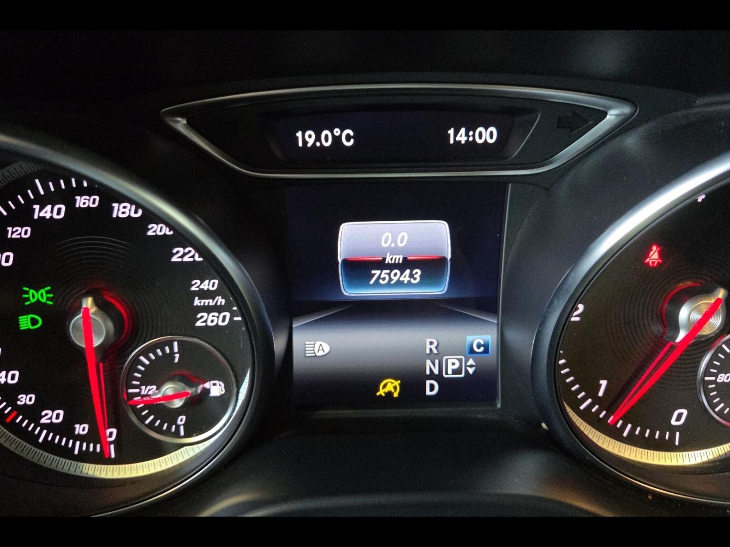 Image MERCEDES-BENZ CLA 200 d Fascination 7G-DCT