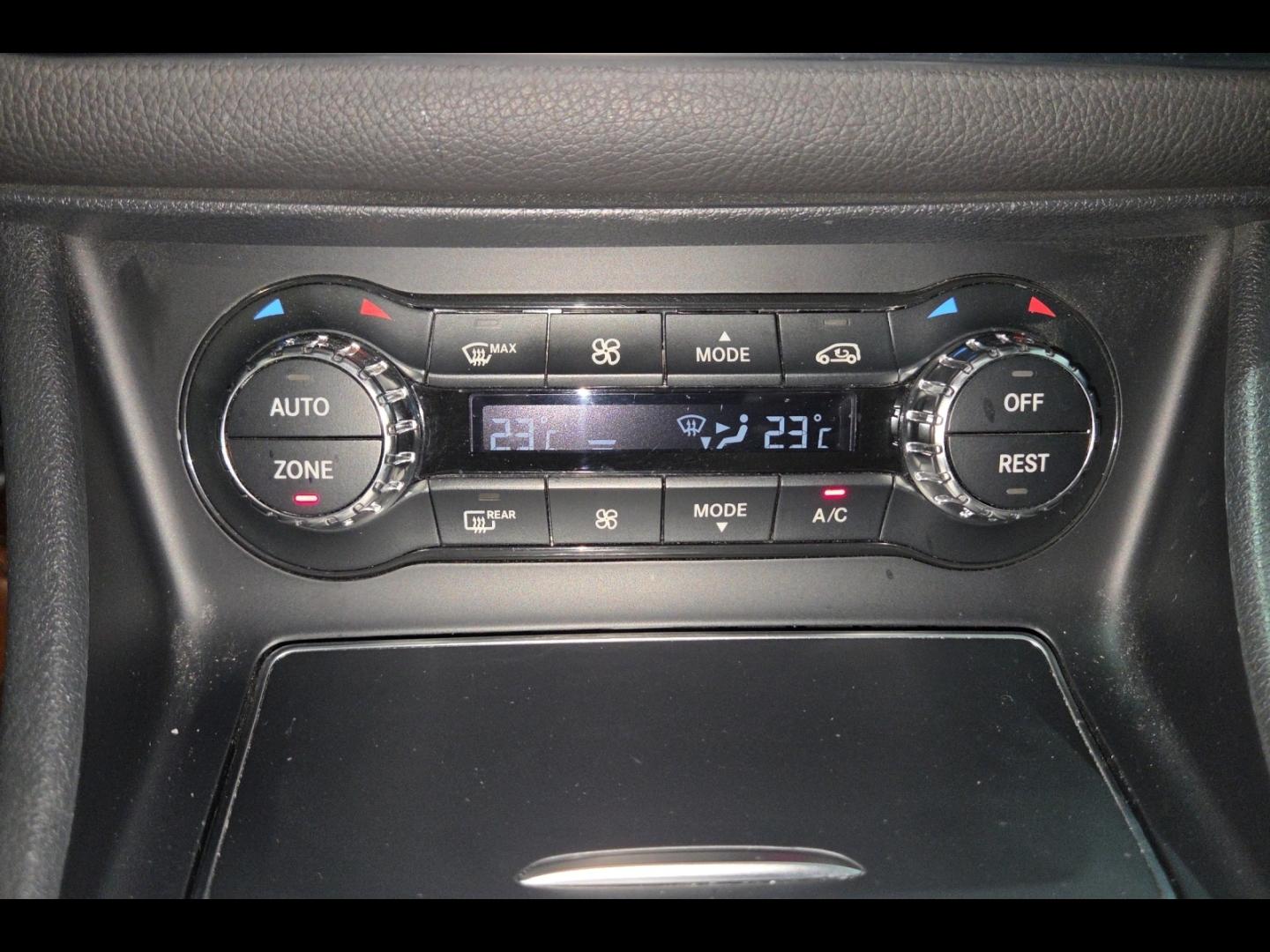 Image MERCEDES-BENZ CLA 200 d Fascination 7G-DCT
